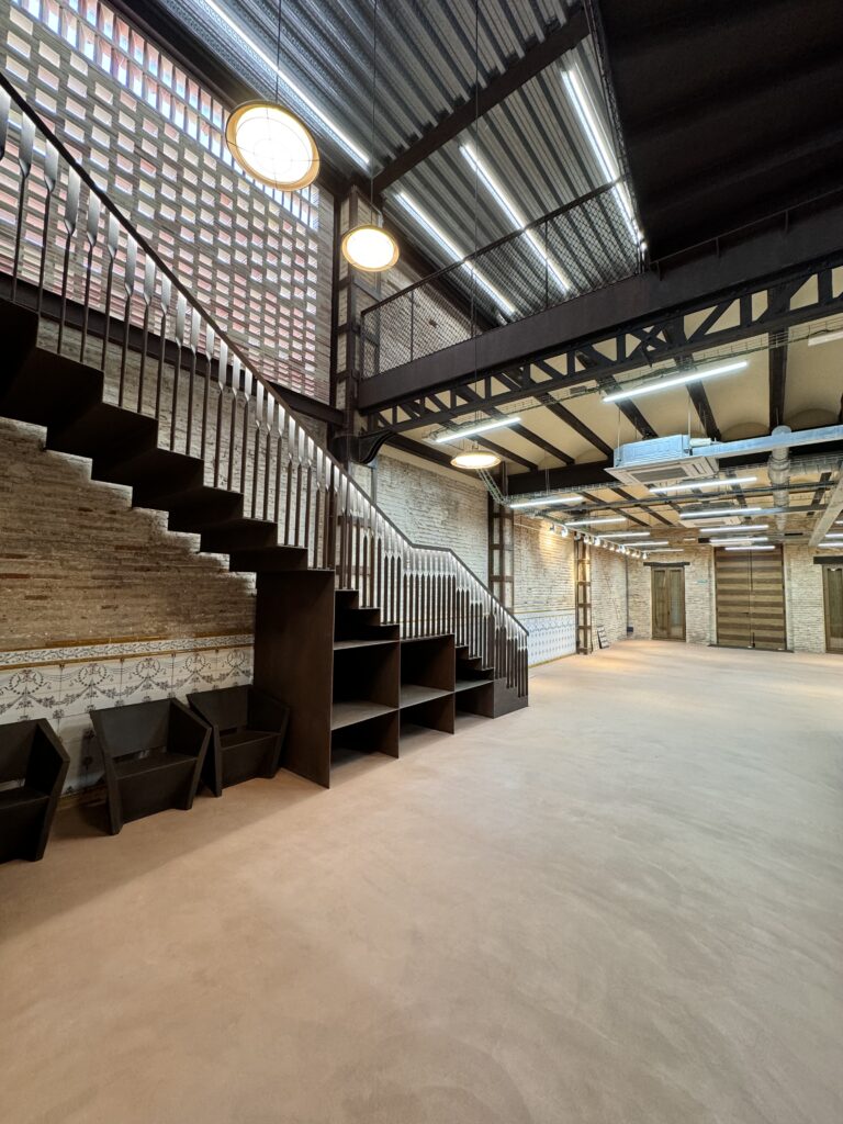 Centre Cultural La Reina 121